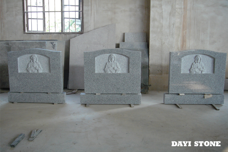 Grey Upright Headstones With Statue - Dayi Stone